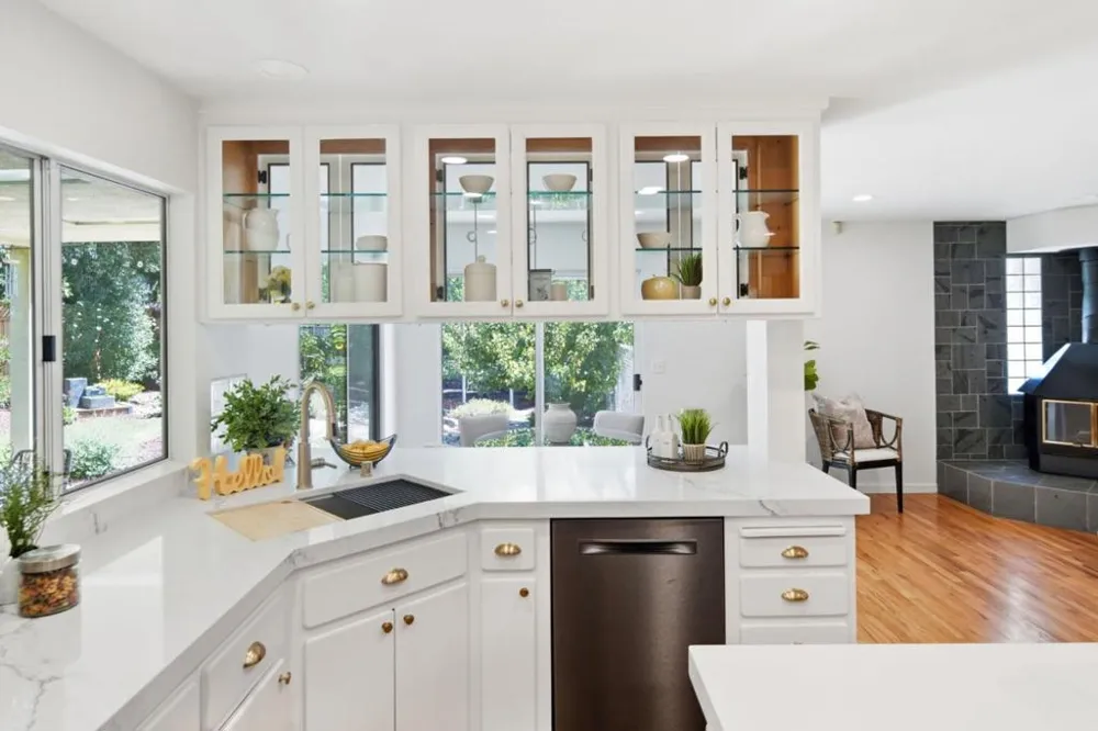 6894 Serenity Court San Jose, CA 95120
