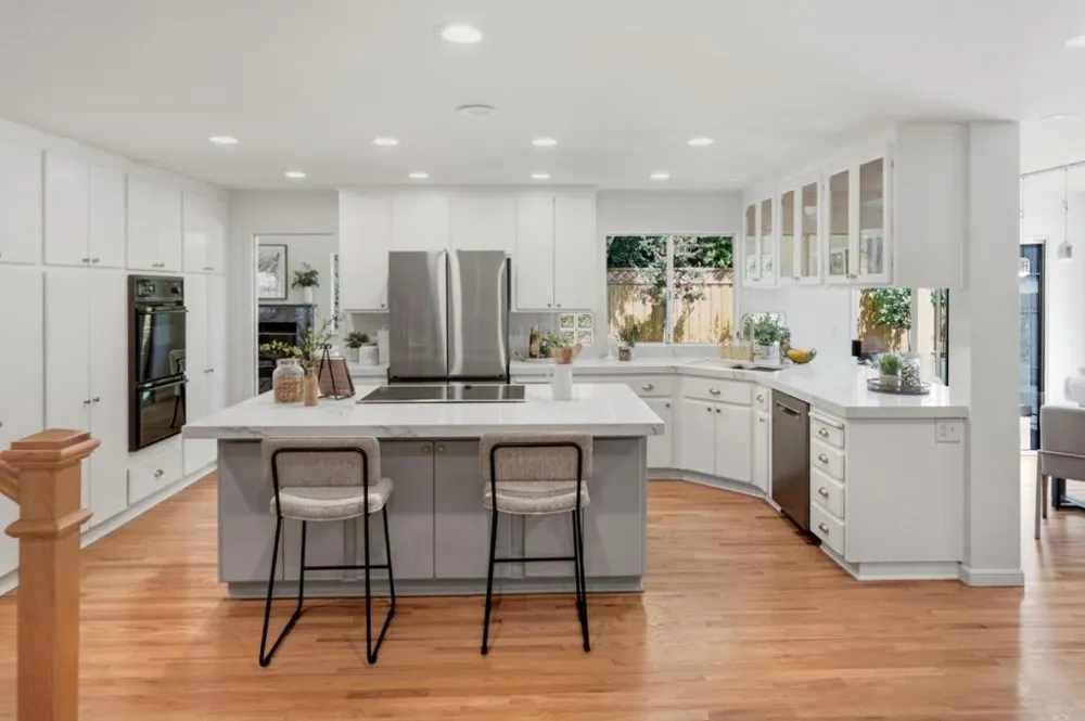 6894 Serenity Court San Jose, CA 95120