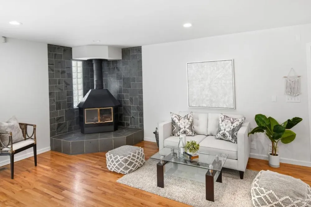 6894 Serenity Court San Jose, CA 95120