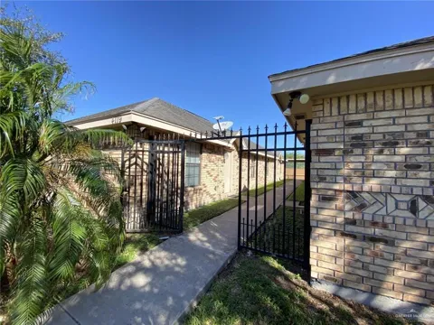 4119 La Guardia Lane #4