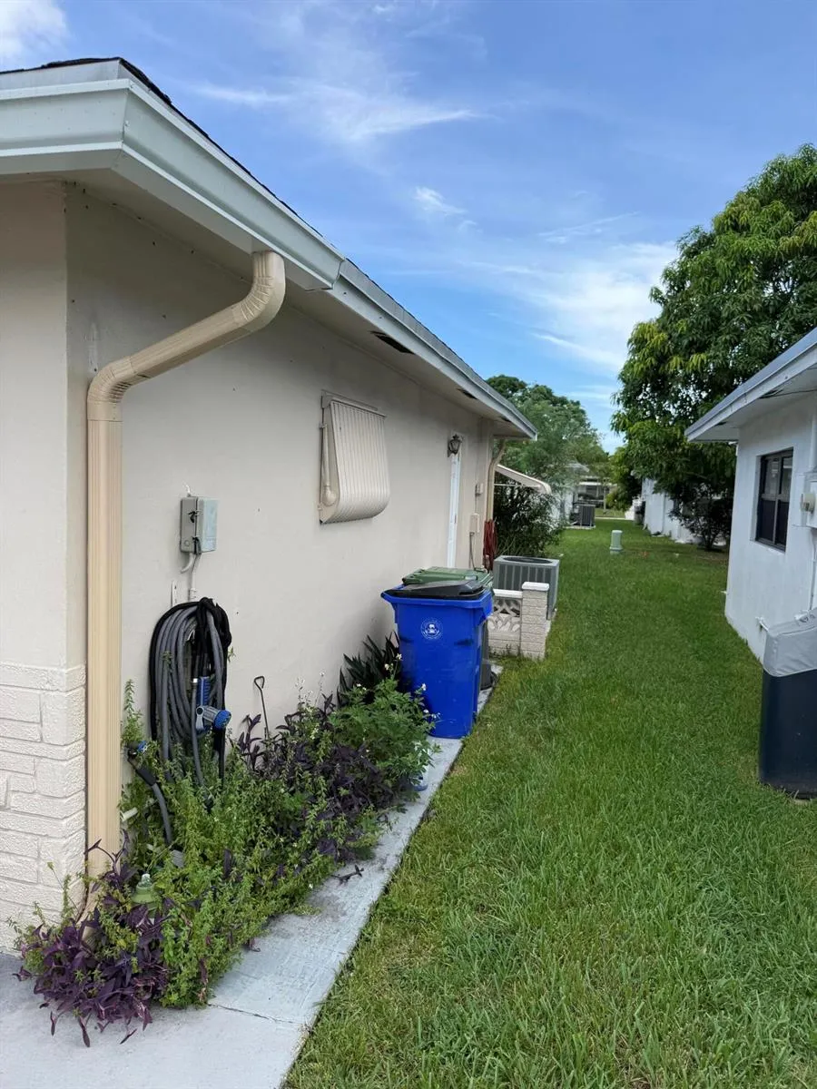 7250 NW 8TH COURT Margate, FL 33063