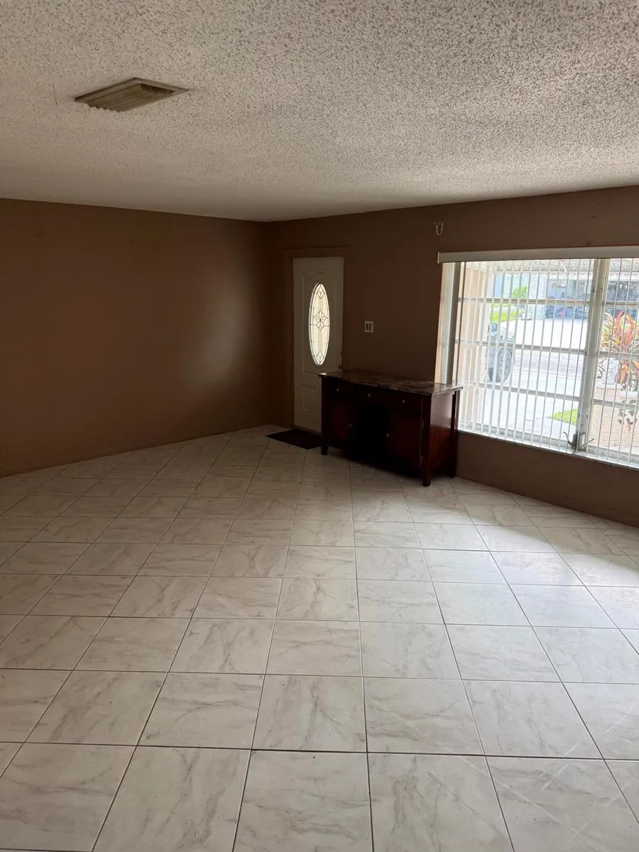 7250 NW 8TH COURT Margate, FL 33063