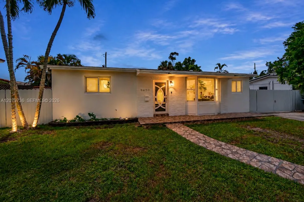 9450 SW 25th Dr Miami, FL 33165