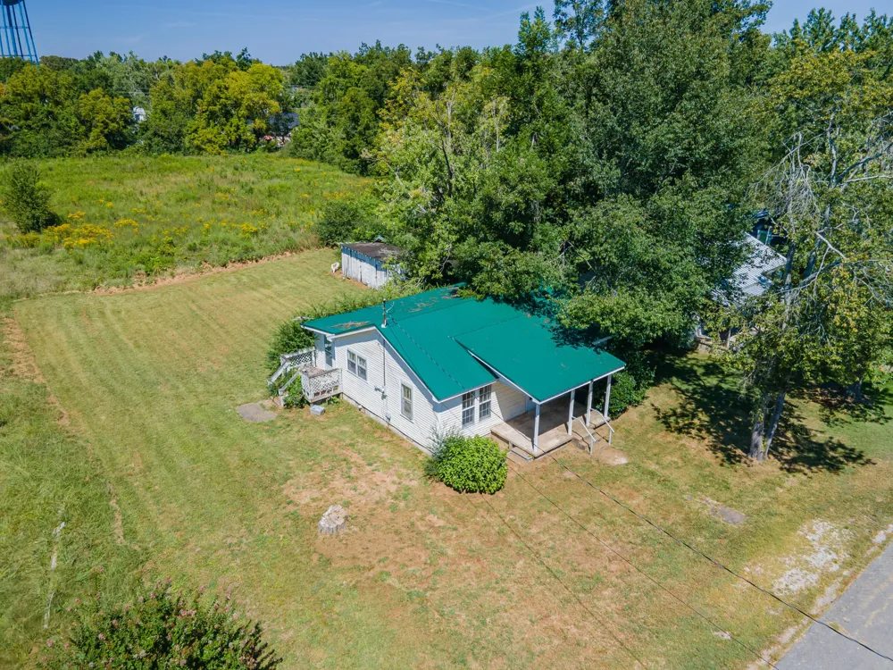 315 Willis Ave Hohenwald, TN 38462