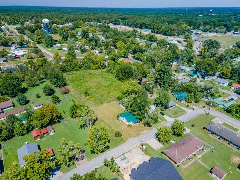 315 Willis Ave Hohenwald, TN 38462