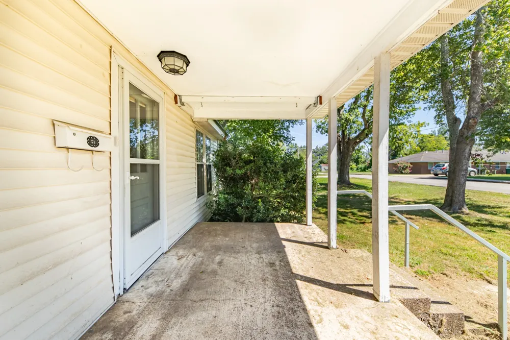315 Willis Ave Hohenwald, TN 38462