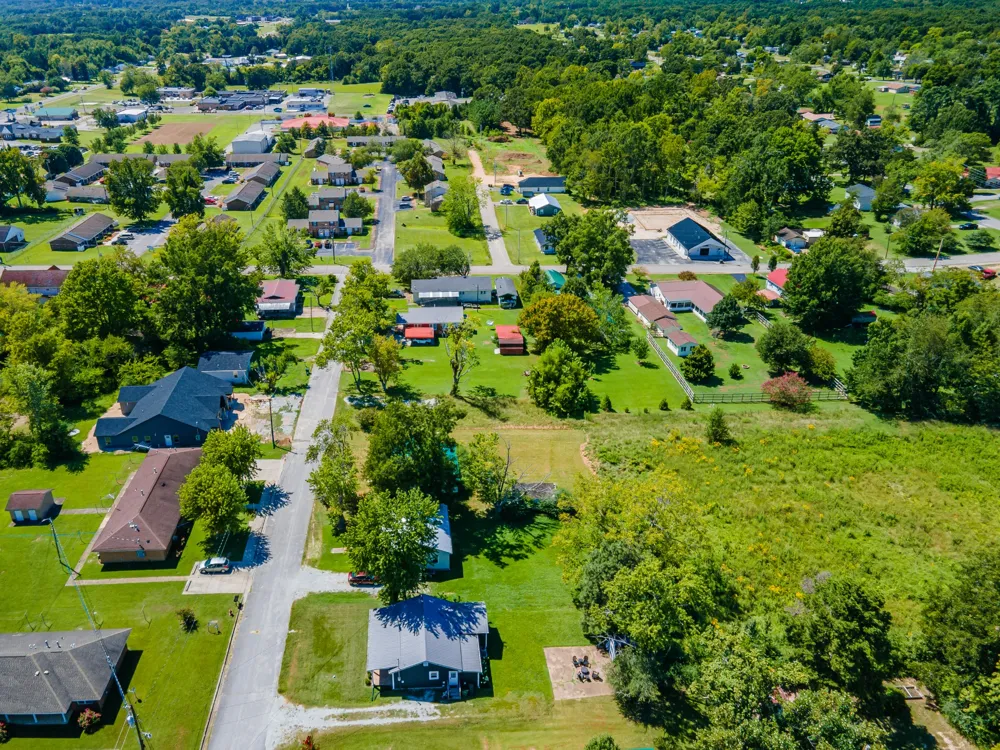 315 Willis Ave Hohenwald, TN 38462