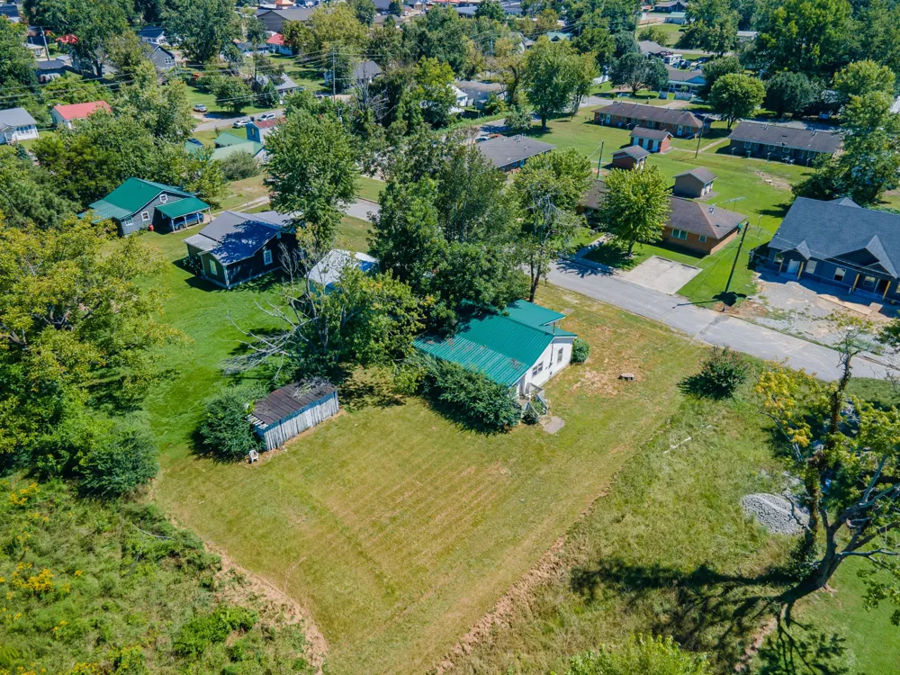 315 Willis Ave Hohenwald, TN 38462