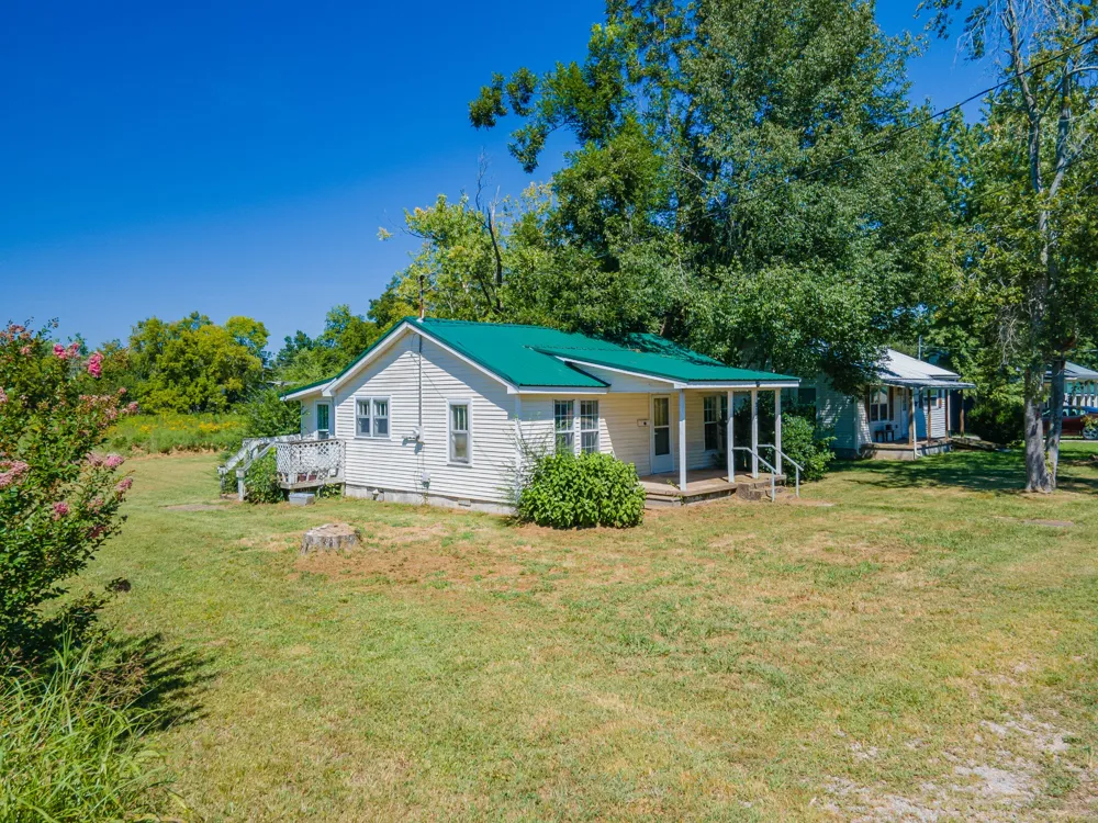 315 Willis Ave Hohenwald, TN 38462