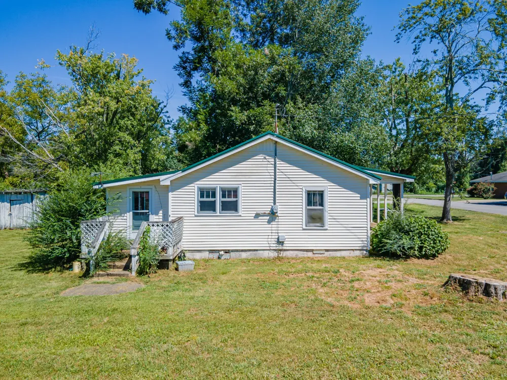 315 Willis Ave Hohenwald, TN 38462