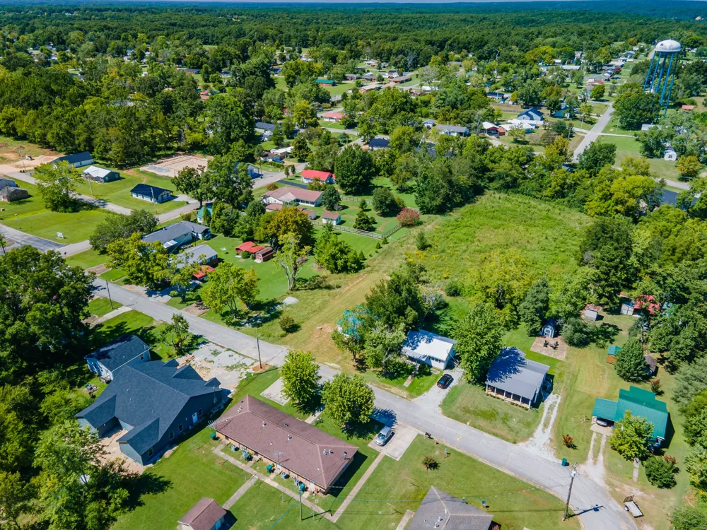315 Willis Ave Hohenwald, TN 38462