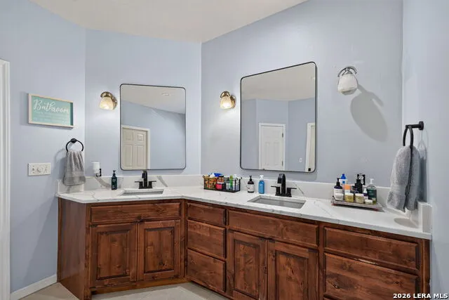30870 Bridlegate Bulverde, TX 78163