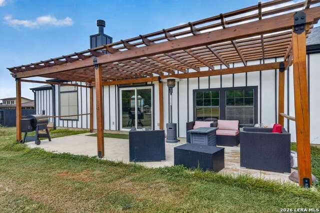 30870 Bridlegate Bulverde, TX 78163