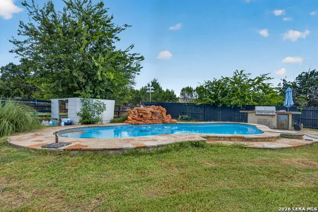 30870 Bridlegate Bulverde, TX 78163