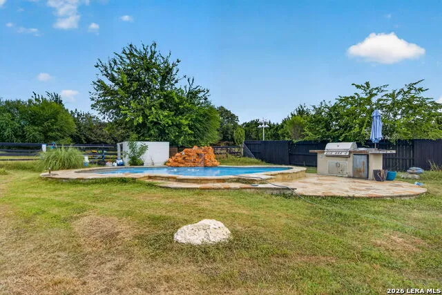 30870 Bridlegate Bulverde, TX 78163
