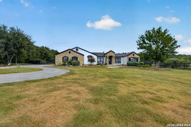 30870 Bridlegate Bulverde, TX 78163