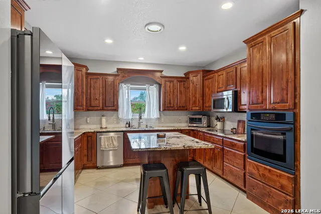 30870 Bridlegate Bulverde, TX 78163