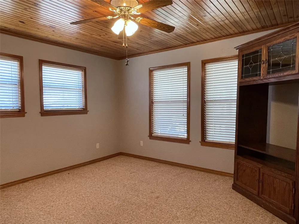 923 Fm 80 S Teague, TX 75860