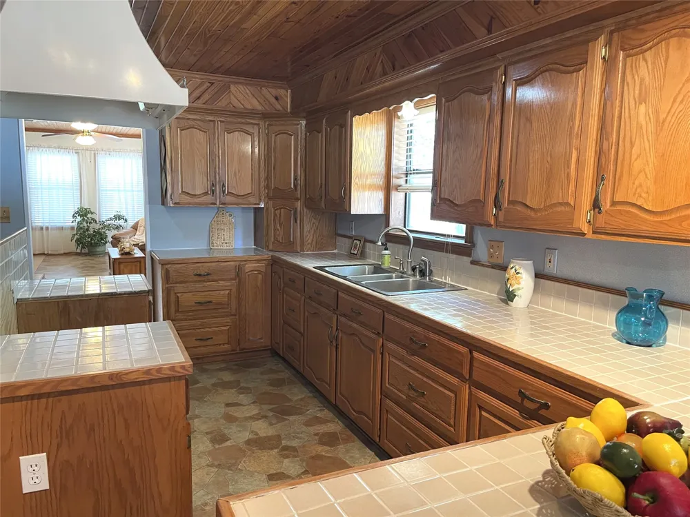 923 Fm 80 S Teague, TX 75860