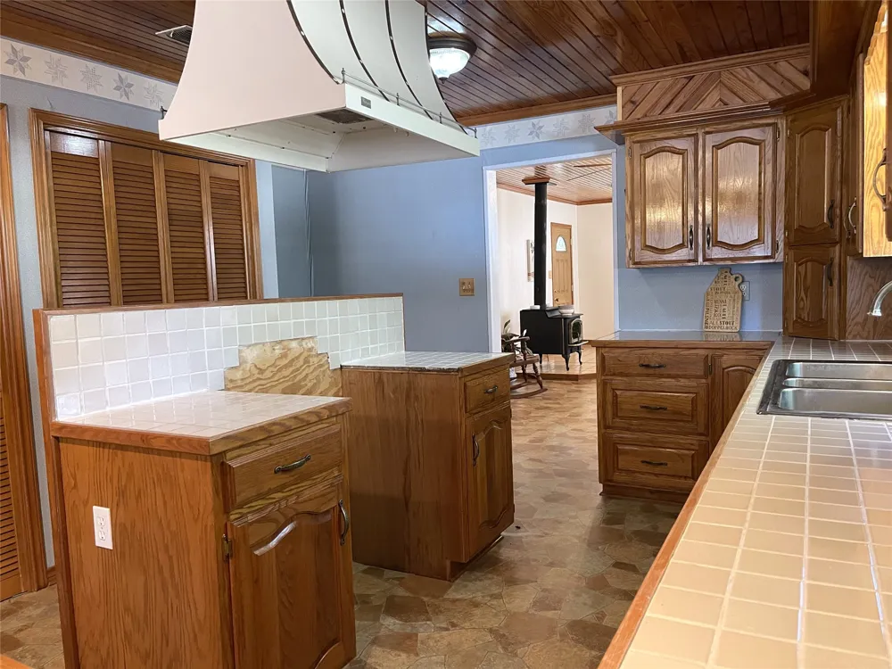 923 Fm 80 S Teague, TX 75860