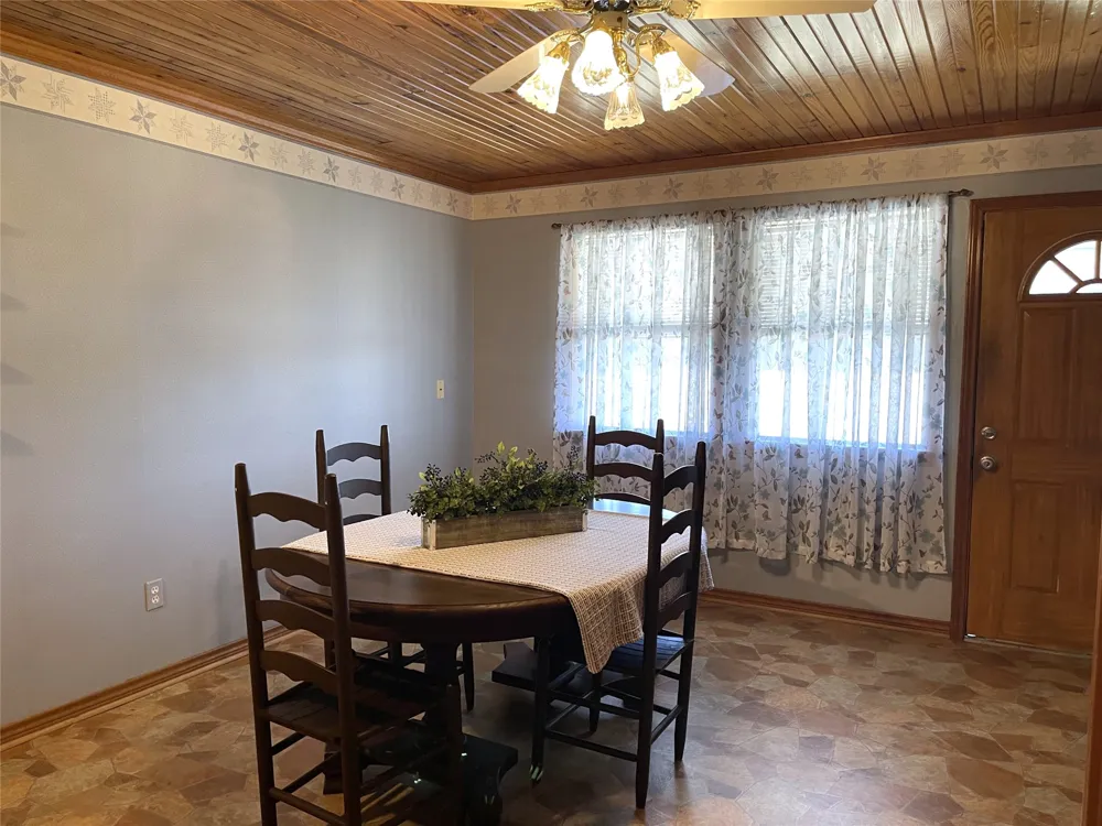 923 Fm 80 S Teague, TX 75860
