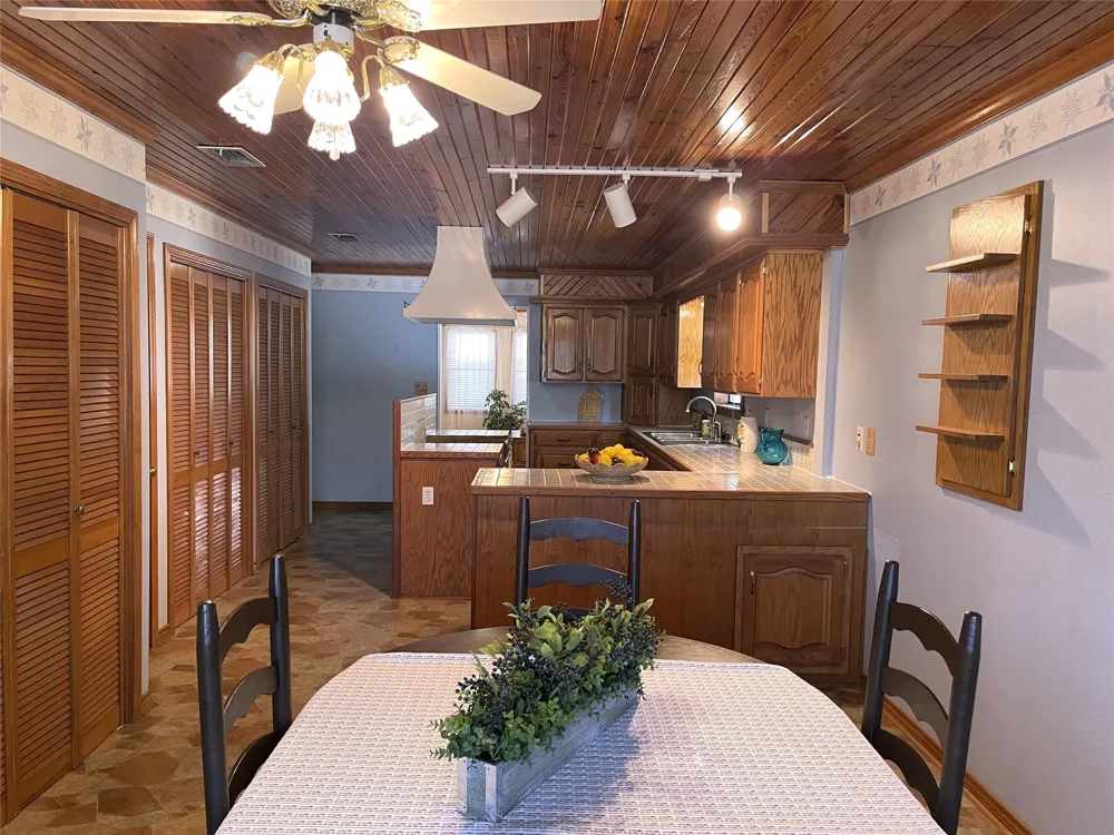 923 Fm 80 S Teague, TX 75860