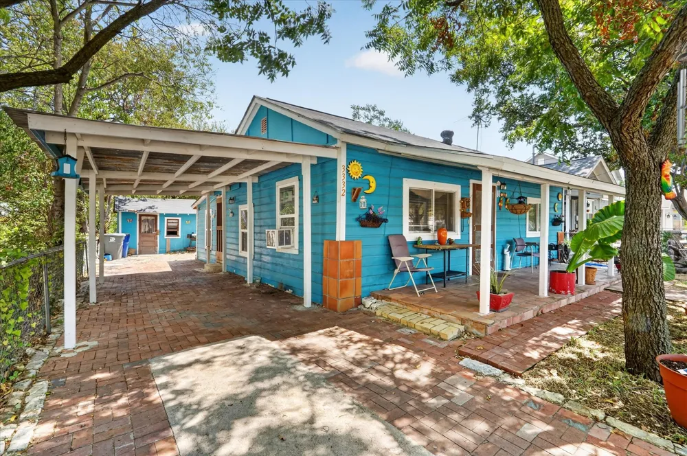 3332 Coronet Boulevard Dallas, TX 75212