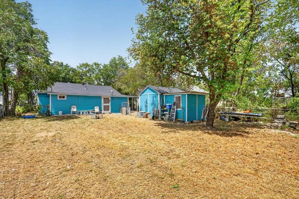 3332 Coronet Boulevard Dallas, TX 75212