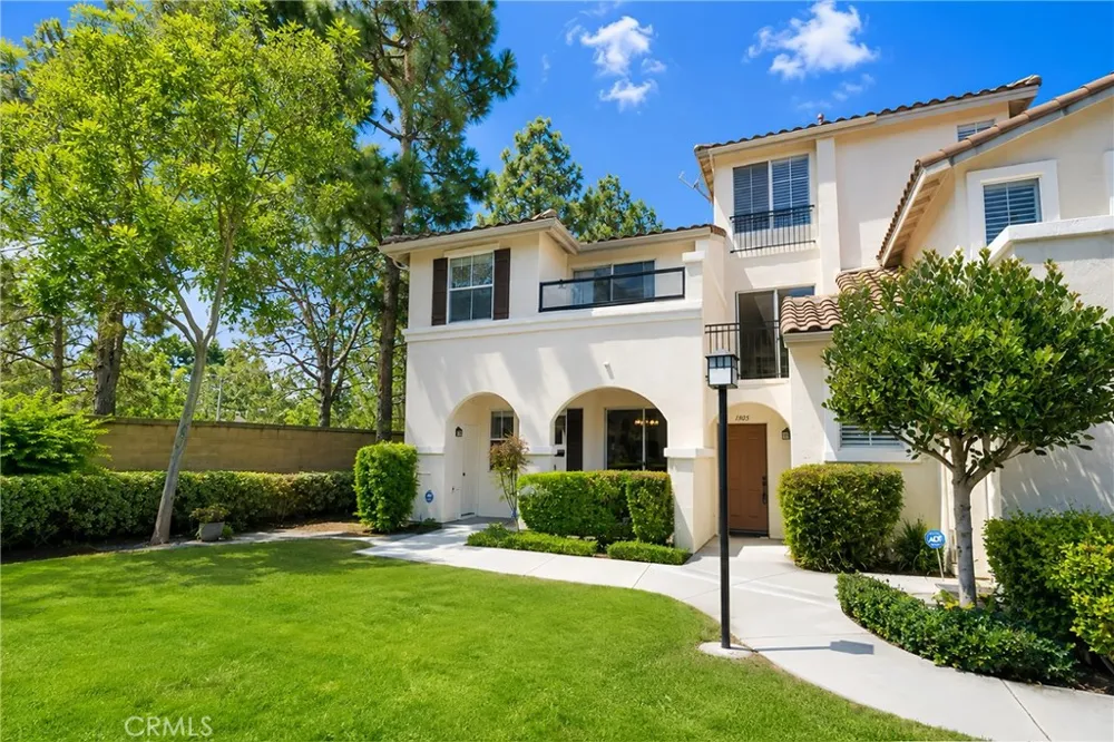 1804 Crescent Oak Irvine, CA 92618