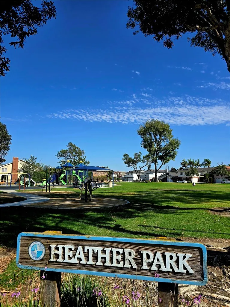 4509 Guava Seal Beach, CA 90740