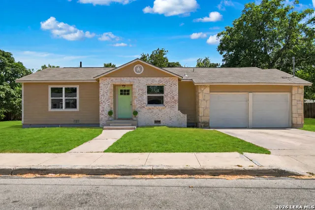 2020 Fresno St San Antonio, TX 78201