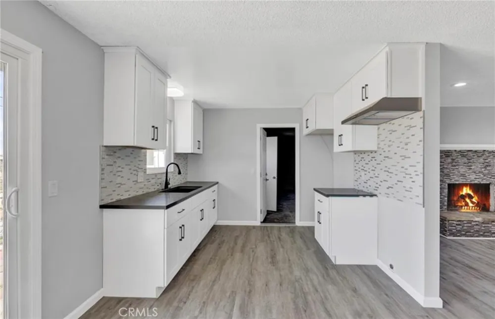 9110 G Hesperia, CA 92345