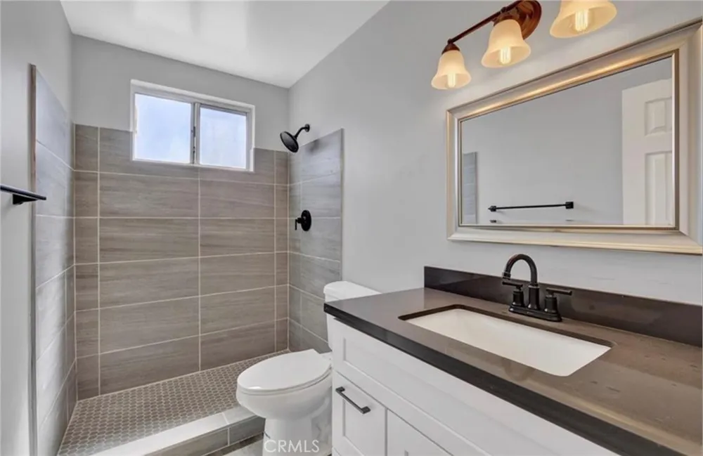9110 G Hesperia, CA 92345