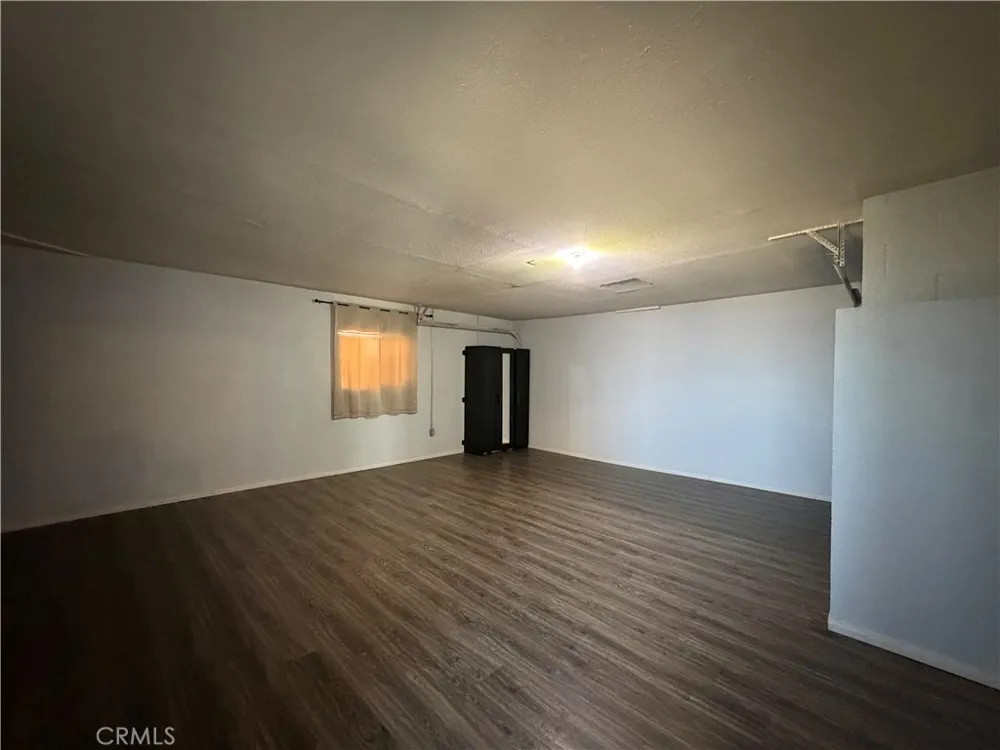 9110 G Hesperia, CA 92345
