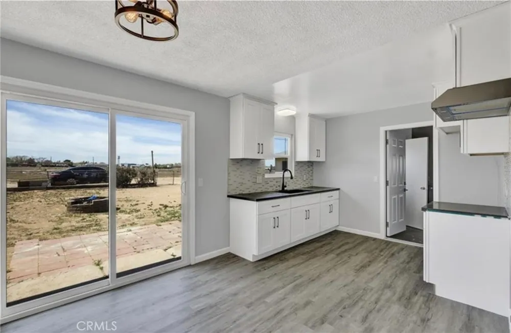 9110 G Hesperia, CA 92345