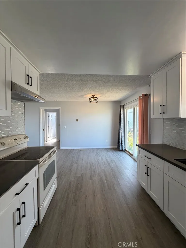9110 G Hesperia, CA 92345