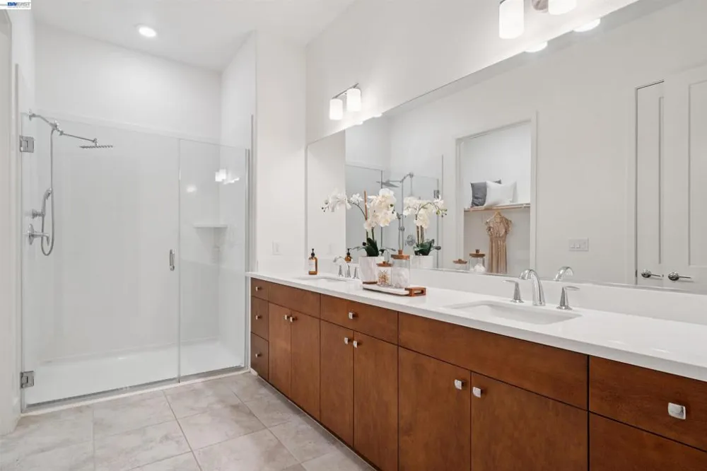2339 Kinetic Cmn #209 Fremont, CA 94539