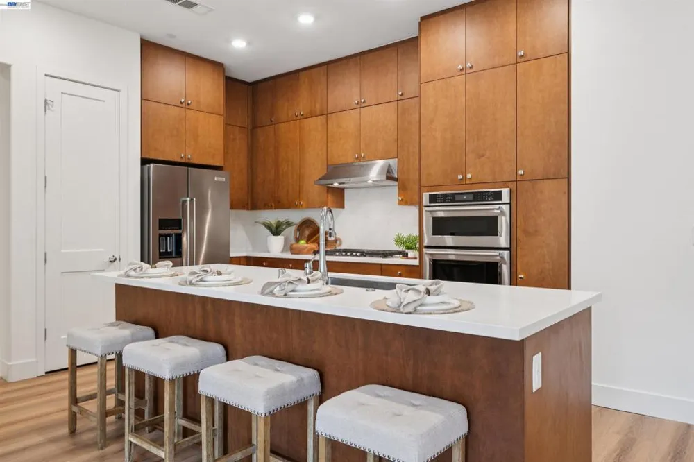 2339 Kinetic Cmn #209 Fremont, CA 94539