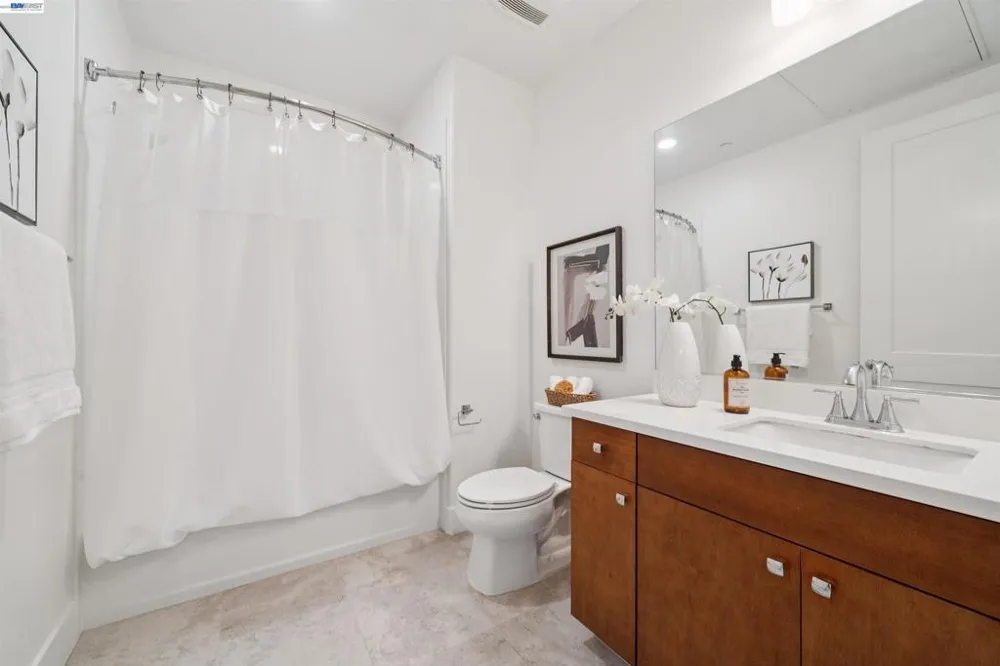 2339 Kinetic Cmn #209 Fremont, CA 94539