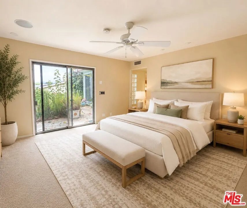 13523 Hartland Street Valley Glen, CA 91405