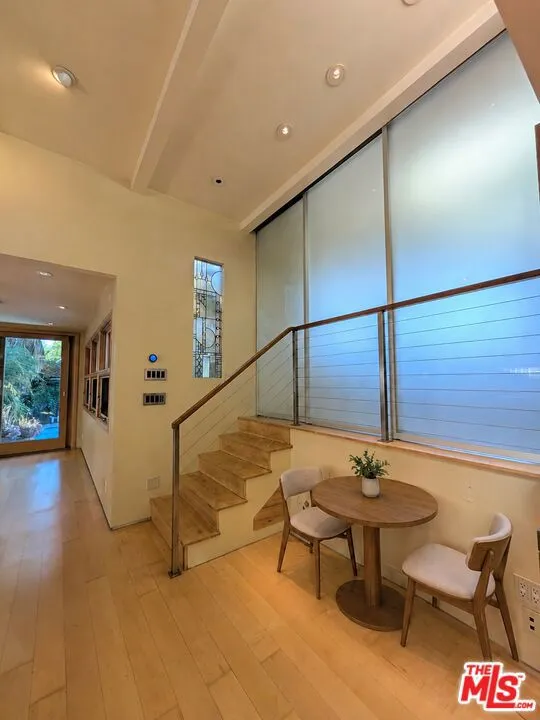 13523 Hartland Street Valley Glen, CA 91405