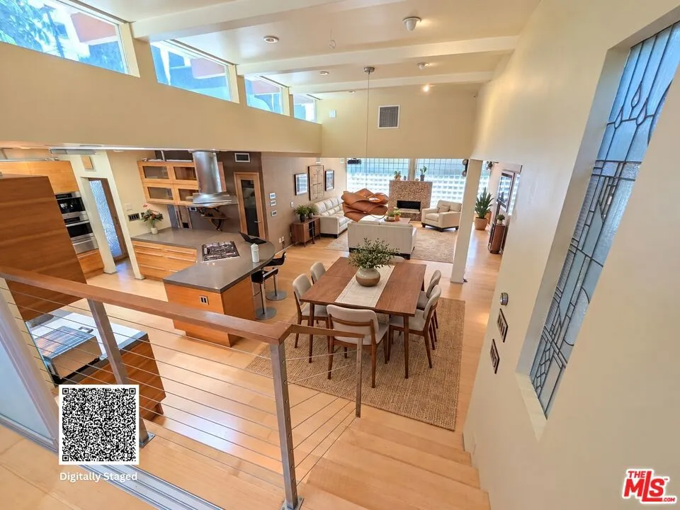 13523 Hartland Street Valley Glen, CA 91405