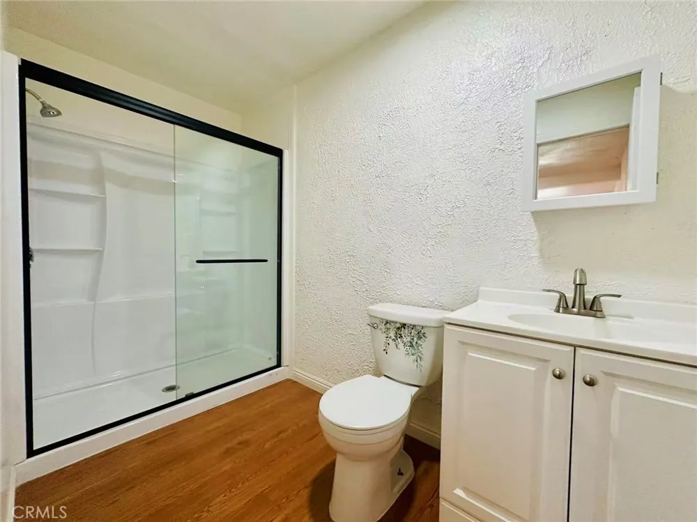 3320 Tenaya Avenue Lynwood, CA 90262