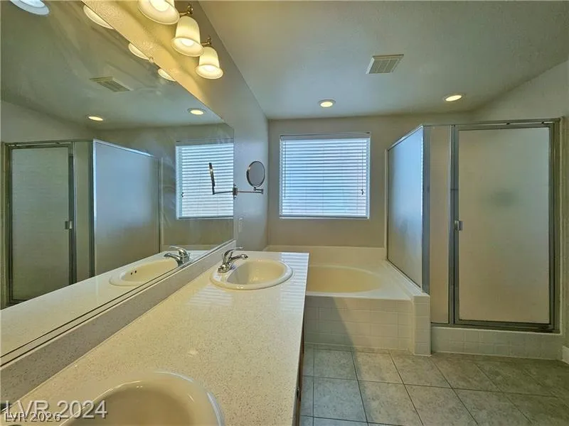 8961 Veneroso Street Las Vegas, NV 89148