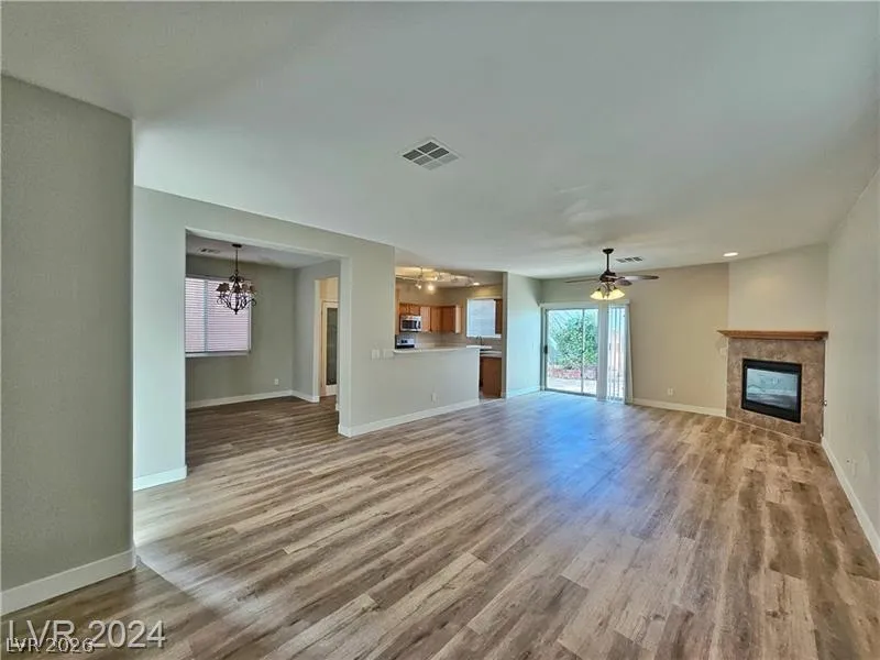 8961 Veneroso Street Las Vegas, NV 89148