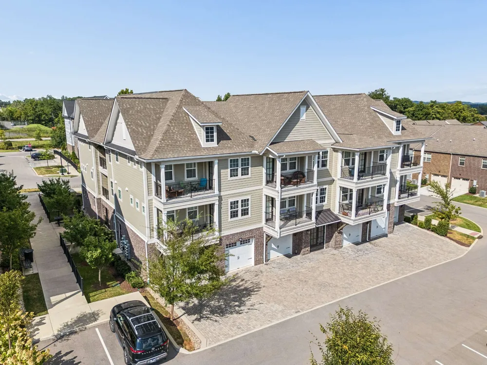 1000 Vintage Green  Ln #1302 Franklin, TN 37064