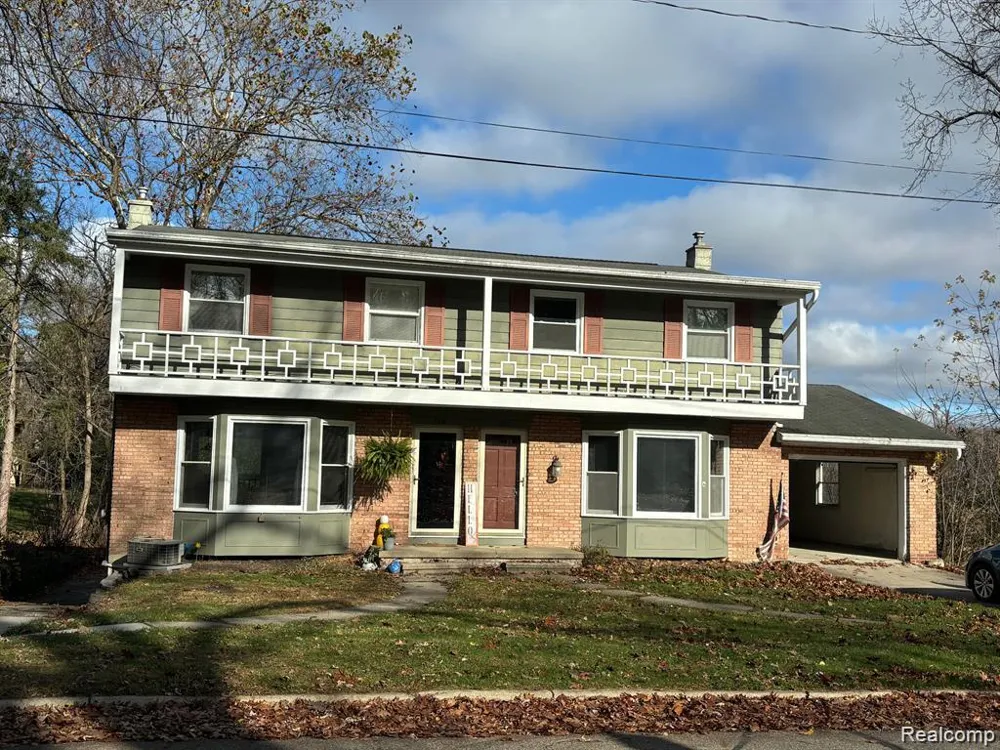 300 Bessemaur Drive East Lansing City, MI 48823