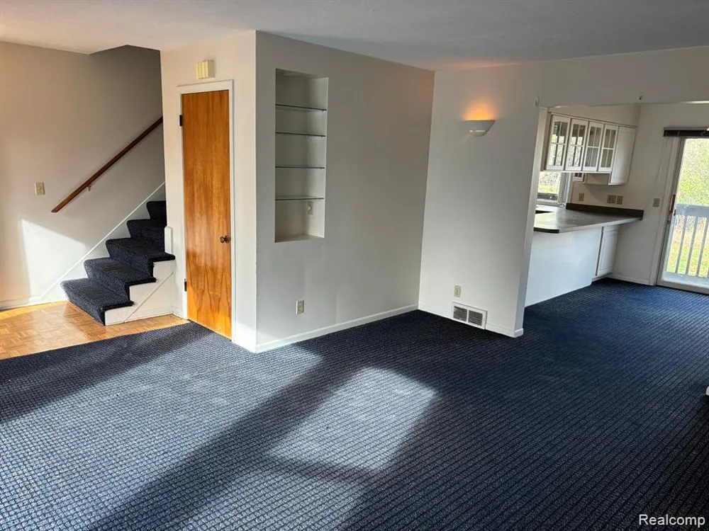 300 Bessemaur Drive East Lansing City, MI 48823