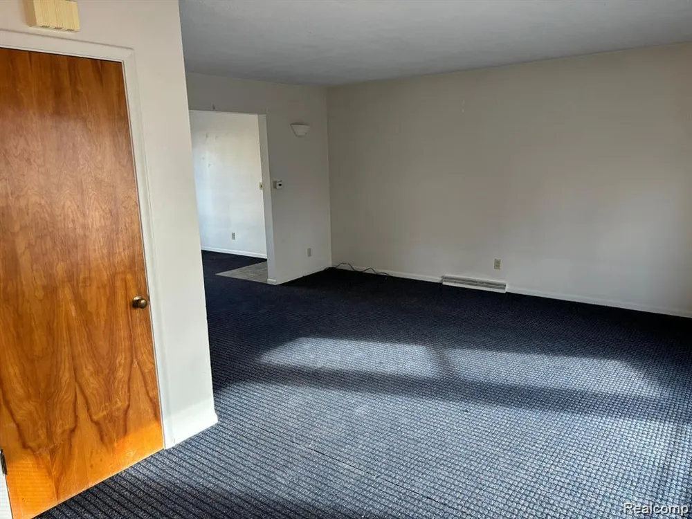 300 Bessemaur Drive East Lansing City, MI 48823