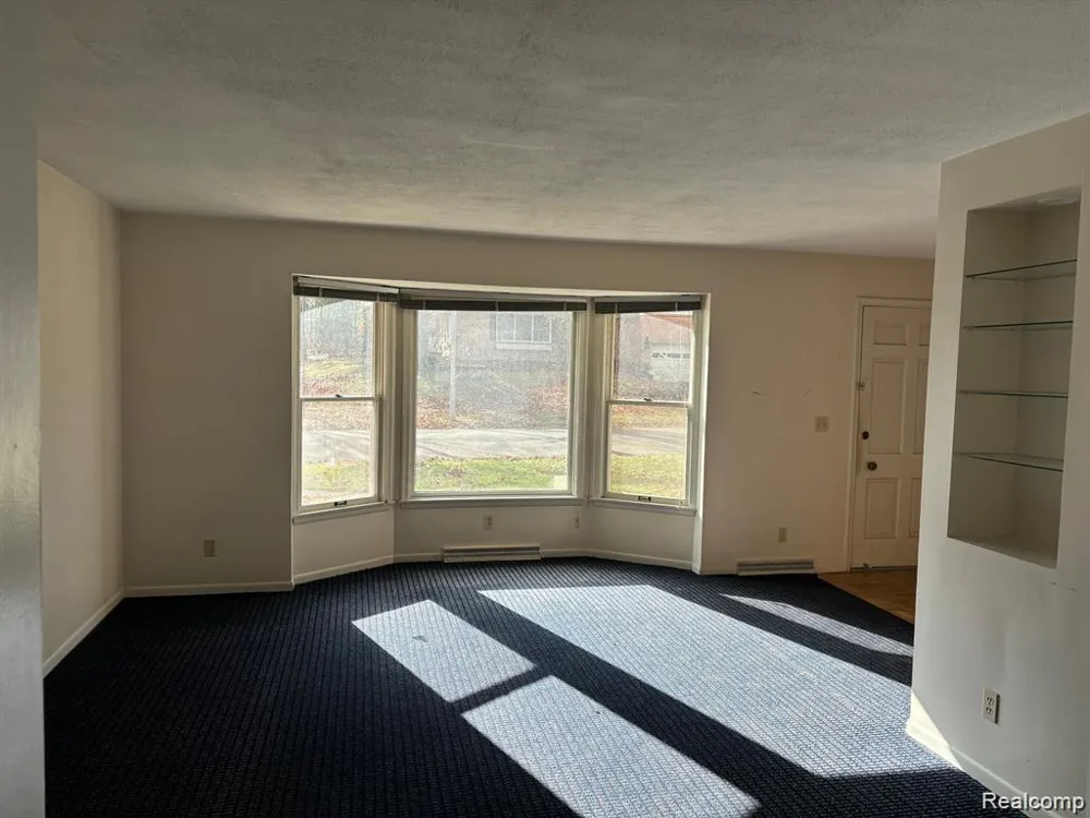 300 Bessemaur Drive East Lansing City, MI 48823